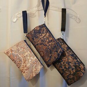 New Zippy Make-Up Cosmetics Toiletries Travel Bags Hanging Wristlet Paisleys